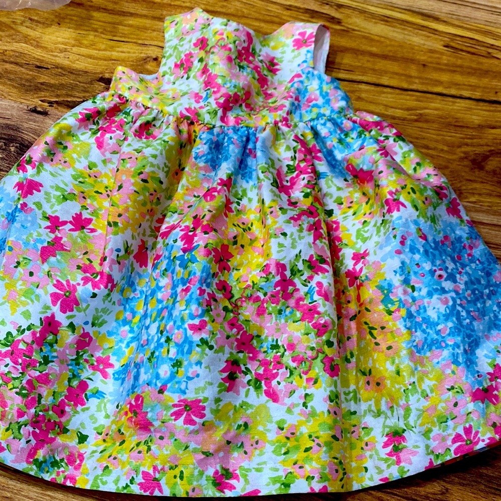 Holiday editions baby size 12 m in amazing condition